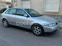 Usado Audi A3 Ambiente 110 CV (80 kW) 2000 Gris / plata Utilitario