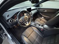 Usado Mercedes CLA180 122 CV (89 kW) 2017 Gris / plata Berlina
