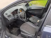 Usado Opel Astra Selective 110 CV (80 kW) 2010 Gris / plata Familiar