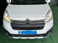 Usado Citroën Berlingo Live 75 CV (55 kW) 2018 Blanco Monovolumen