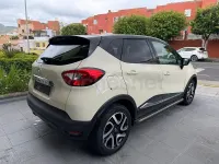 Usado Renault Captur Intens 120 CV (88 kW) 2016 Beige SUV