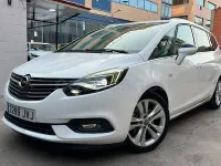 Usado Opel Zafira Tourer Excellence 170 CV (125 kW) 2016 Blanco Monovolumen