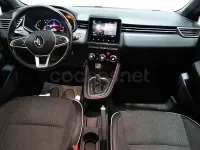 Usado Renault Clio V Intens 140 CV (102 kW) 2021 Gris / plata Berlina