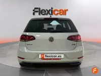 Usado VW Golf VII Advance 125 CV (91 kW) 2017 Blanco