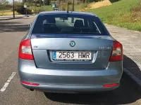 Usado Skoda Octavia Ambition 105 CV (77 kW) 2012 Azul Berlina
