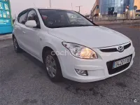 Usado Hyundai i30 Comfort 109 CV (80 kW) 2007 Blanco Utilitario