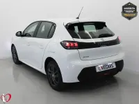 Usado Peugeot 208 Active 102 CV (75 kW) 2021 Blanco Utilitario