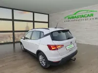 Usado Seat Arona Style Plus 110 CV (80 kW) 2022 Blanco SUV