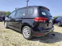 Usado VW Touran Advance 150 CV (110 kW) 2017 Negro Monovolumen