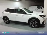 Usado Peugeot 2008 Allure 100 CV (73 kW) 2022 Blanco SUV