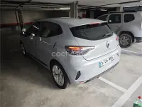 Usado Renault Clio V Techno 143 CV (105 kW) 2024 Gris / plata Berlina