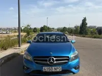 Usado Mercedes A180 Urban 122 CV (89 kW) 2013 Azul Utilitario