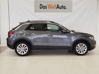 Usado VW T-Roc Life 110 CV (80 kW) 2022 Gris / plata SUV