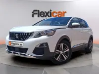 Usado Peugeot 3008 Allure 131 CV (96 kW) 2018 Blanco SUV