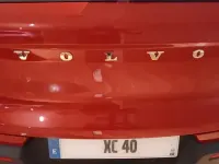 Usado Volvo XC40 Plus 163 CV (119 kW) 2024 Rojo SUV