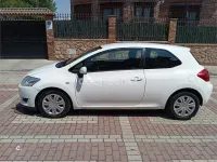 Usado Toyota Auris Luna 126 CV (92 kW) 2007 Blanco Utilitario