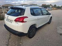 Usado Peugeot 2008 Access 82 CV (60 kW) 2015 Blanco SUV