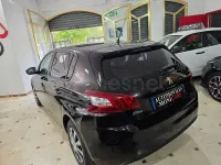 Usado Peugeot 308 Access 100 CV (73 kW) 2017 Negro Berlina