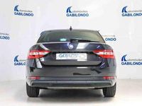 Usado Skoda Superb Style 218 CV (160 kW) 2021 Negro Berlina