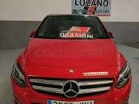 Usado Mercedes B180 109 CV (80 kW) 2016 Rojo Utilitario