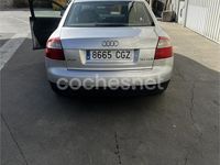 Usado Audi A4 130 CV (95 kW) 2003 Gris / plata Berlina