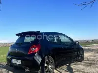Usado Renault Clio II 200 CV (147 kW) 2007 Negro Berlina