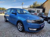 Usado Skoda Rapid Active 90 CV (66 kW) 2014 Azul Utilitario