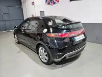 Usado Honda Civic Executive 140 CV (102 kW) 2007 Negro Berlina
