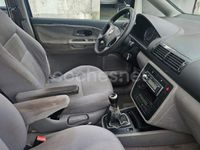 Usado Seat Alhambra Reference 115 CV (84 kW) 2004 Verde Monovolumen