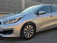 Usado Kia Ceed GT 136 CV (100 kW) 2016 Gris / plata Berlina