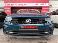 Usado VW Tiguan Life 122 CV (89 kW) 2021 Azul SUV
