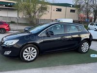Usado Opel Astra Enjoy 140 HP (102 kW) 2011 Preto Sedan