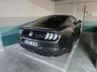 Usado Ford Mustang Fastback 290 CV (213 kW) 2019 Gris / plata Coupe