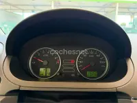 Usado Ford Fiesta Ghia 80 CV (58 kW) 2004 Beige Utilitario