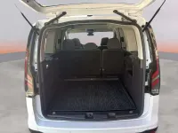 Usado Ford Grand Tourneo Connect Active 122 CV (89 kW) 2024 Blanco Monovolumen