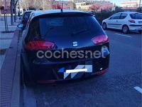 Usado Seat Leon Style 105 CV (77 kW) 2011 Negro Utilitario