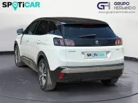 Usado Peugeot 3008 Allure 225 CV (165 kW) 2022 Blanco SUV