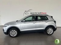 Usado VW T-Cross Advance 110 CV (80 kW) 2020 Gris / plata SUV
