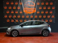 Usado Renault Clio V Esprit Alpine 90 CV (66 kW) 2023 Gris / plata Berlina