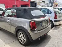 Usado Mini Cooper Cabriolet 136 CV (100 kW) 2018 Marrón Descapotable