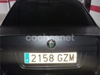 Usado Skoda Octavia Executive 140 CV (102 kW) 2010 Gris / plata Berlina