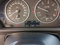 Usado BMW 216 Active Tourer Sport Line 116 CV (85 kW) 2015 Blanco Monovolumen