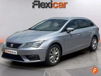 Usado Seat Leon Style 130 CV (95 kW) 2020 Gris Berlina