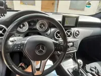 Usado Mercedes A200 Urban 136 CV (100 kW) 2015 Negro Utilitario