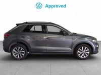 Usado VW T-Roc Advance 110 CV (80 kW) 2021 Gris / plata SUV