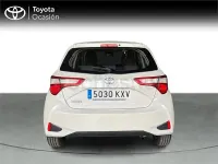 Usado Toyota Yaris Business Edition 69 CV (50 kW) 2019 Blanco Berlina