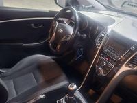 Usado Hyundai i30 101 CV (74 kW) 2014 Negro Utilitario