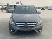 Usado Mercedes B180 109 CV (80 kW) 2012 Beige Monovolumen