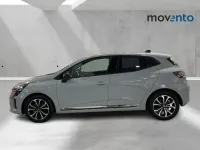 Usado Renault Clio V Techno 100 CV (73 kW) 2025 Gris Berlina