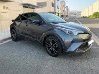 Usado Toyota C-HR Advance 122 CV (89 kW) 2017 Gris / plata SUV